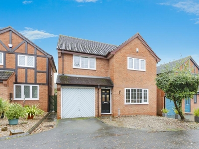 4 bedroom detached house for sale in Hogarth Road, Leicester, Leicestershire, LE4