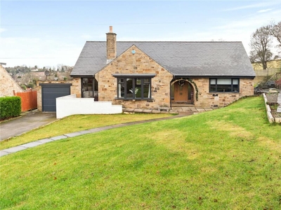 4 bedroom detached house for sale in Keswick View, Bardsey, LS17