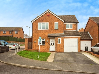 4 bedroom detached house for sale in Meadowdown, Maidstone, ME14