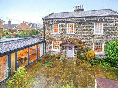 4 bedroom end of terrace house for sale in Crofton Terrace, Leeds, West Yorkshire, LS17
