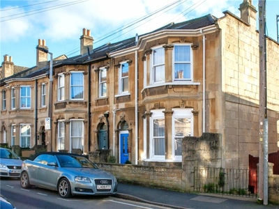 4 bedroom end of terrace house for sale in Park Road, Bath, Somerset, BA1