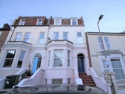 4 bedroom maisonette for rent in Cottage Grove, Southsea, Portsmouth, PO5
