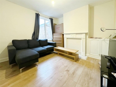 4 bedroom terraced house for rent in Dover Street, Southampton, Hampshire, SO14