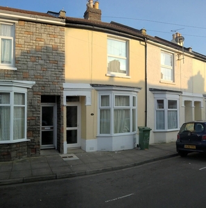 4 bedroom terraced house for rent in Harold Road, Southsea, Hampshire, PO4