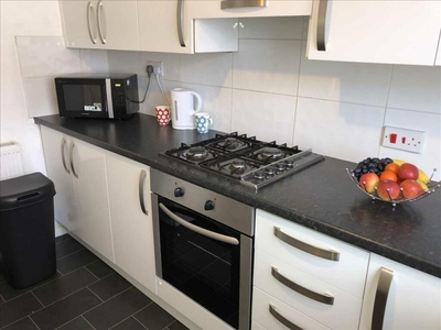 4 bedroom terraced house for rent in Honeywood Close, Canterbury, CT1