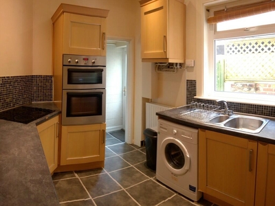 4 bedroom terraced house for rent in Napier Road, Southsea, Hampshire, PO5