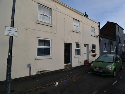 4 bedroom terraced house for rent in Swan Street, Leamington Spa, Warwickshire, CV32