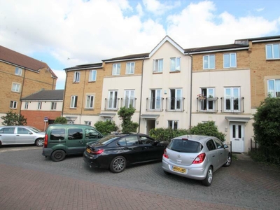 4 bedroom terraced house for rent in Thackeray - Filton, BS7