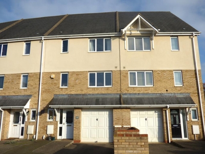 4 bedroom town house for rent in Foster Road, Peterborough, PE2