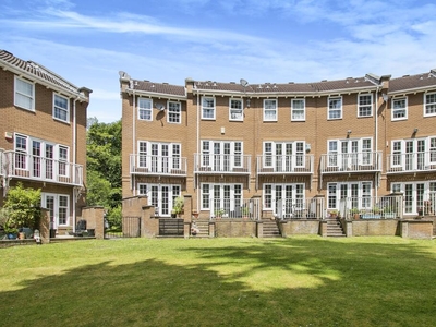 4 bedroom town house for sale in Branksome Wood Road, Bournemouth, BH4