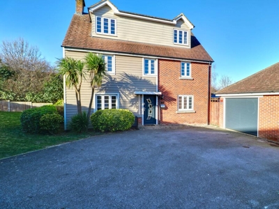 5 bedroom detached house for sale in Appleton Drive, Basingstoke, Hampshire, RG24