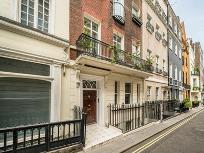 5 bedroom house for sale in Charles Street, Mayfair, W1J