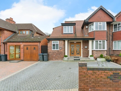 5 bedroom semi-detached house for sale in Woodlands Road, Sparkhill, Birmingham, B11