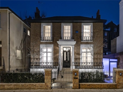 6 bedroom detached house for sale in Garway Road, London, W2