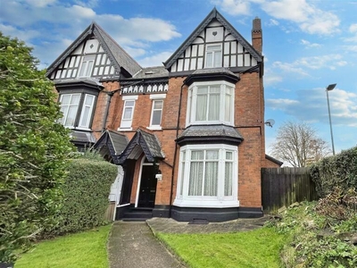 6 bedroom semi-detached house for sale in Mayfield Road, Moseley, B13