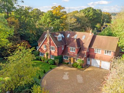 7 bedroom property for sale in Church Road, Little Marlow, SL7