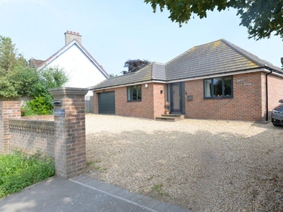 Bungalow for sale in Christchurch Road, Downton, Lymington, Hampshire SO41