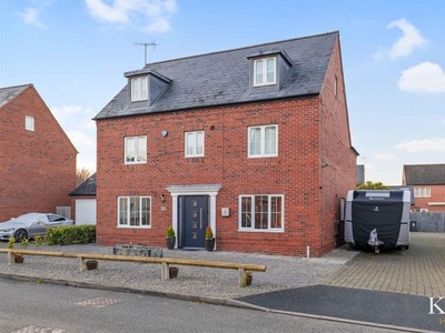 Detached house for sale in Chesterton Drive, Stratford-Upon-Avon CV37