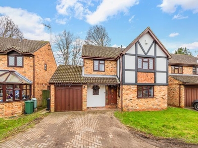 Detached house for sale in Fairacres, Tadworth KT20