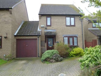 Detached house to rent in Cinnamon Close, Earley RG6