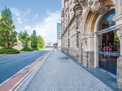 Flat for sale in Bute Terrace, Cardiff CF10