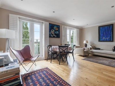 Flat for sale in Hall Road, St John's Wood NW8