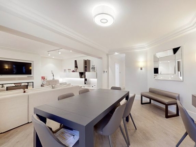 Flat for sale in Hanover House, Greenberry Street, London NW8