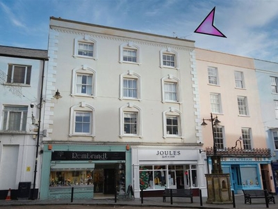 Flat for sale in Tudor Square, Tenby SA70