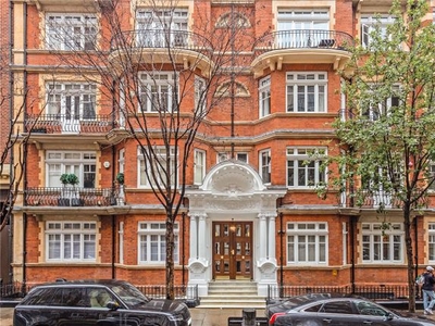 Flat for sale in Washington House, Basil Street, London SW3