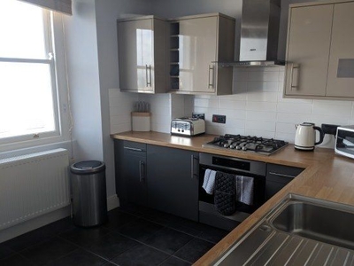 Flat to rent in 258 Citadel Road, Plymouth PL1