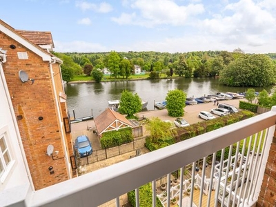 Flat to rent in Boathouse Reach, Henley-On-Thames RG9
