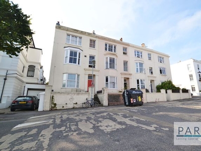 Flat to rent in Buckingham Road, Brighton, East Sussex BN1