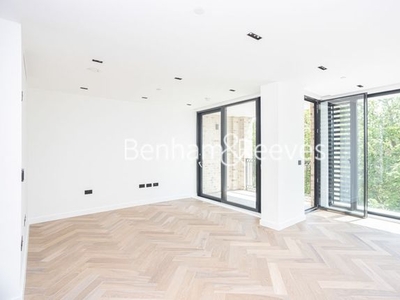 Flat to rent in Cluny Mews, Kensington SW5