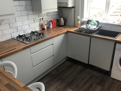 Flat to rent in St. Chads View, Headingley, Leeds LS6