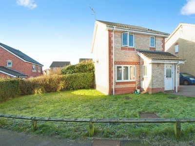 Link-detached house for sale in Clos Cwm Garw, Caerphilly CF83