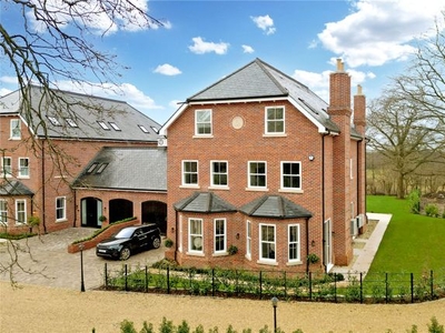 Link-detached house for sale in Magnolia Grove, Beaconsfield, Buckinghamshire HP9