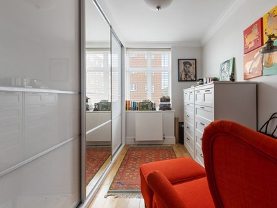 Penthouse for sale in Hall Road, St John's Wood NW8
