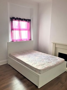 Room to rent in Clive Street, Cardiff CF11