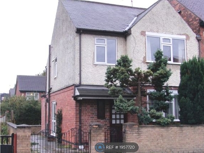 Semi-detached house to rent in Highfield Rd, Dunkirk, Nottingham, 5 Bed NG7
