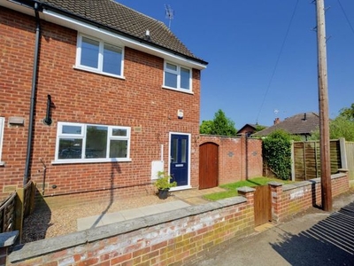 Semi-detached house to rent in Orchard Close, Breaston DE72