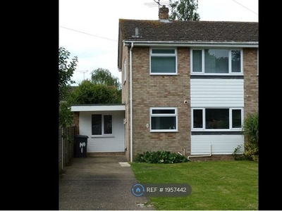 Semi-detached house to rent in St. Michaels Place, Canterbury CT2
