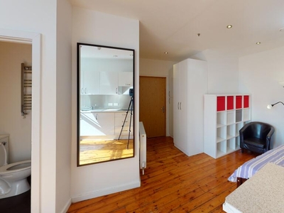 Studio flat for rent in Studio 201, 29A Upper Parliament Street, Nottingham, Nottinghamshire, NG1 2AP, NG1