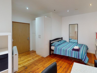 Studio flat for rent in Studio 209, 29A Upper Parliament Street, Nottingham, Nottinghamshire, NG1 2AP, NG1