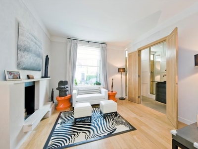 Terraced house for sale in Limerston St, London SW10