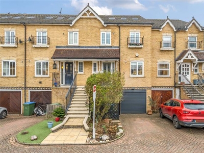 Terraced house for sale in Lynwood Road, Thames Ditton KT7