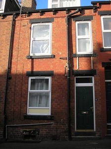 Terraced house to rent in Autumn Grove, Leeds LS6