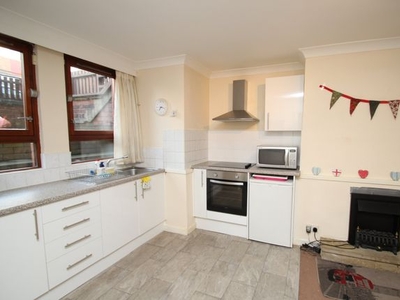 Terraced house to rent in Brudenell Avenue, Leeds LS6