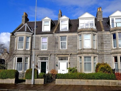 Terraced house to rent in Great Western Road, Aberdeen AB10