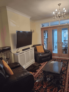 Shared accommodation to rent in Herent Drive, Ilford, London IG5