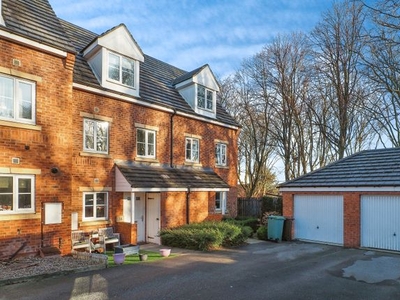Town house for sale in Bracken Hill View, Wakefield WF4